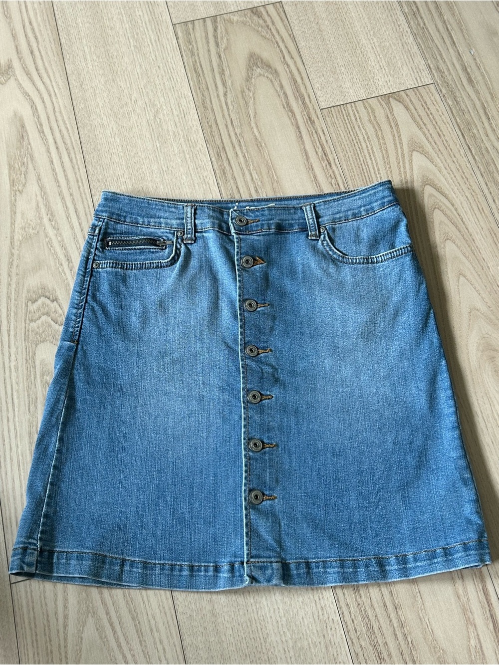 Women's Blue Denim Button-Front Midi Skirt